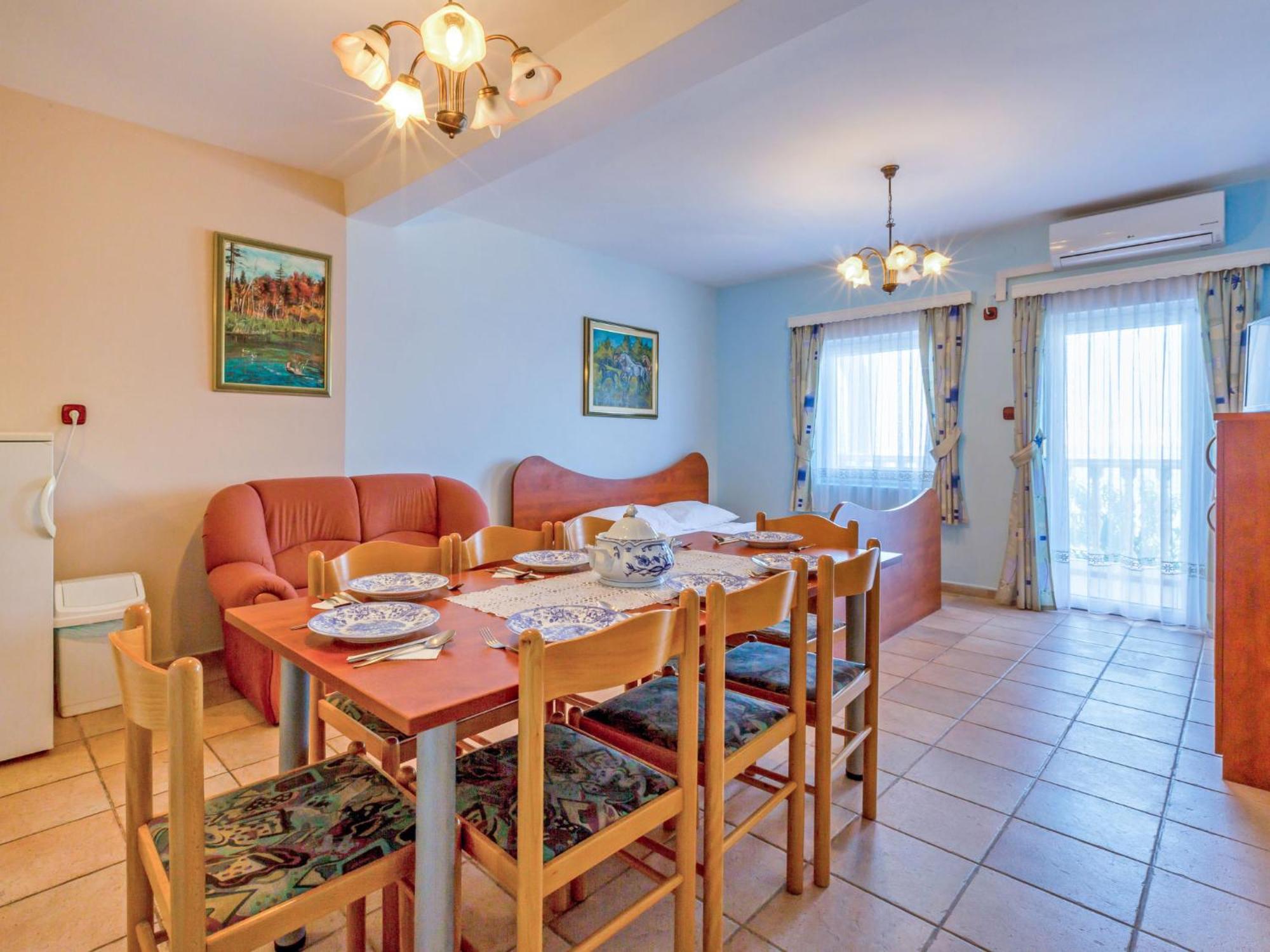 Apartment Delfin-2 By Interhome Cesarica